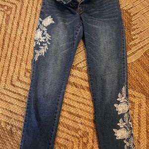 TRU LUX Applique Jeans